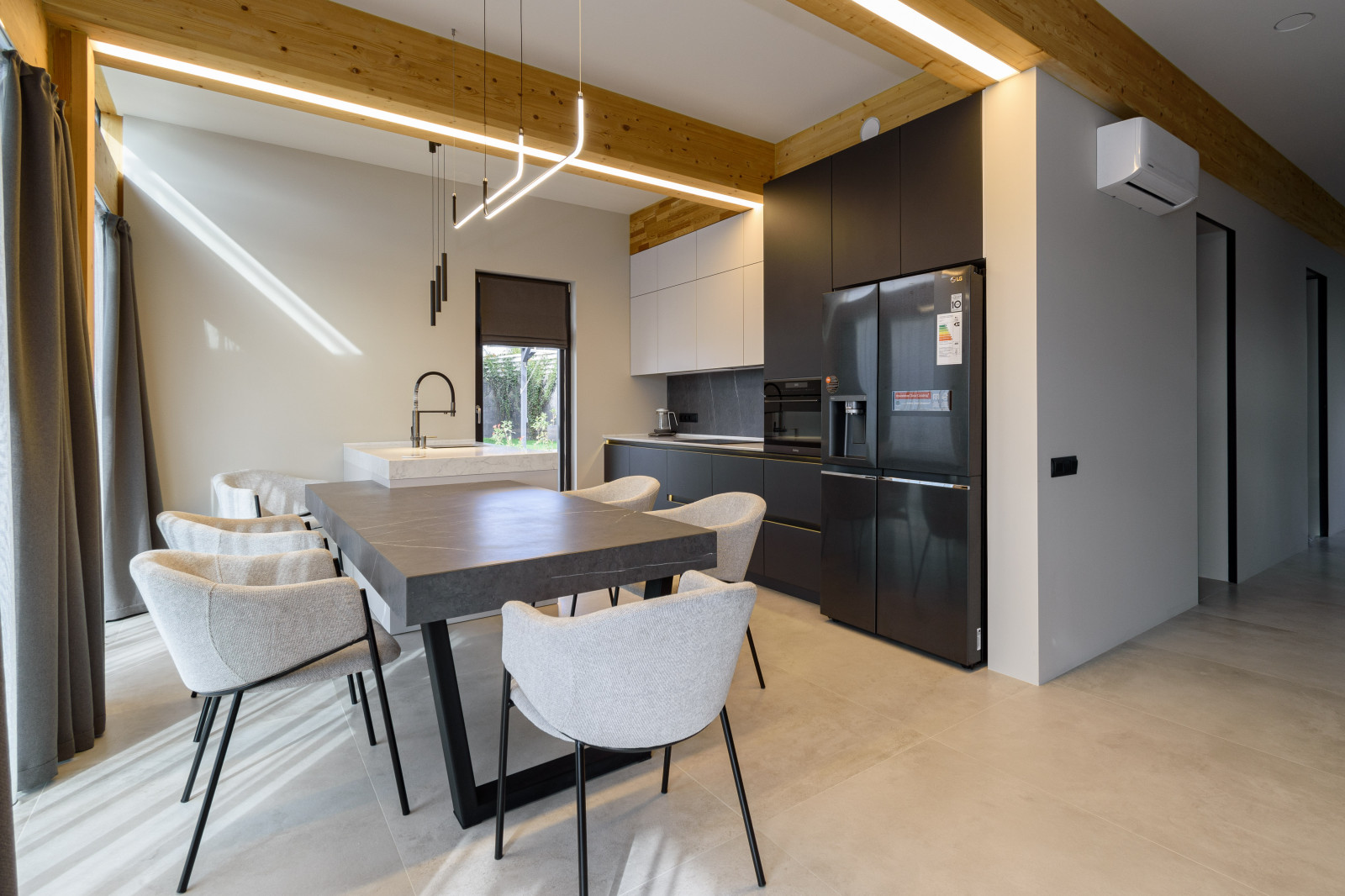 Интерьеры загородного коттеджа №2