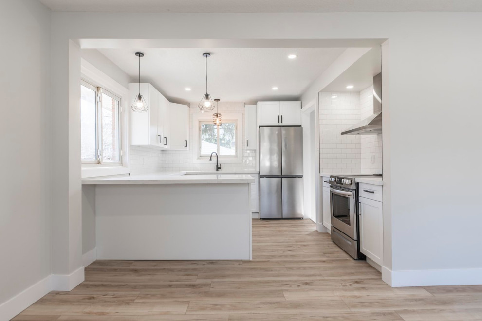 Kitchen - kitchen idea in Toronto
