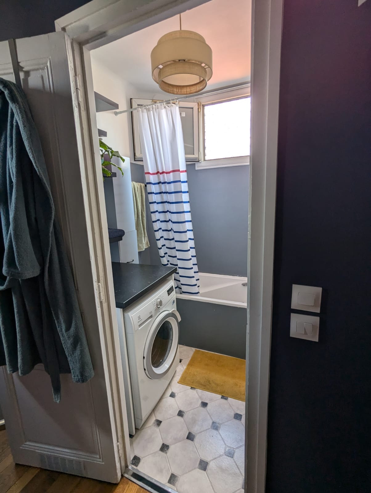 salle de bain zen et fonctionnelle
