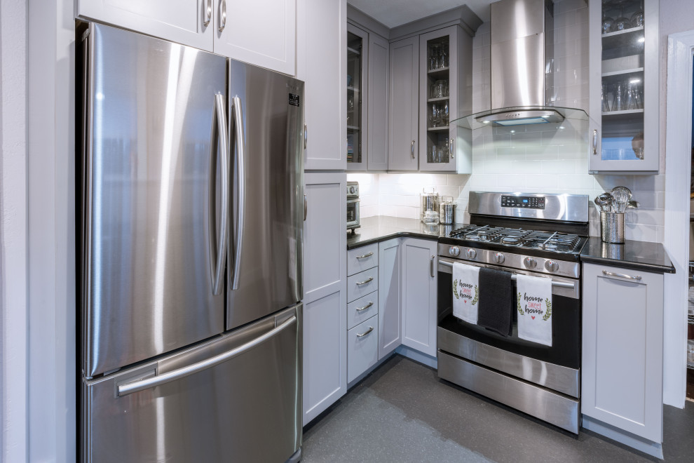 Clinton Kitchen