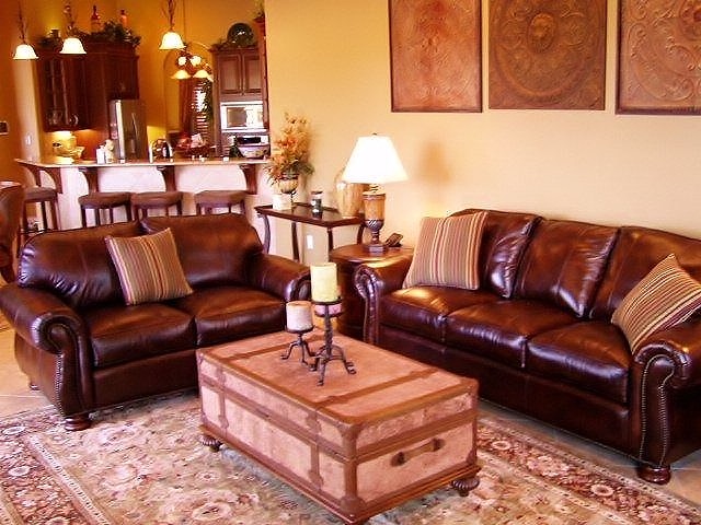 Mountain style home design photo in Orlando