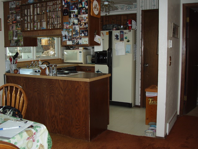 Small Kitchen - Before rustic