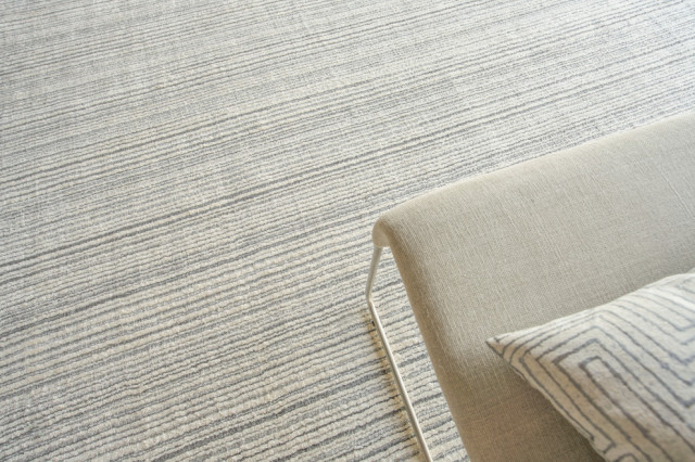 Rossini Handmade Hand Loomed Nylon and PET yarn Gray/Ivory Area Rug, 8 ...