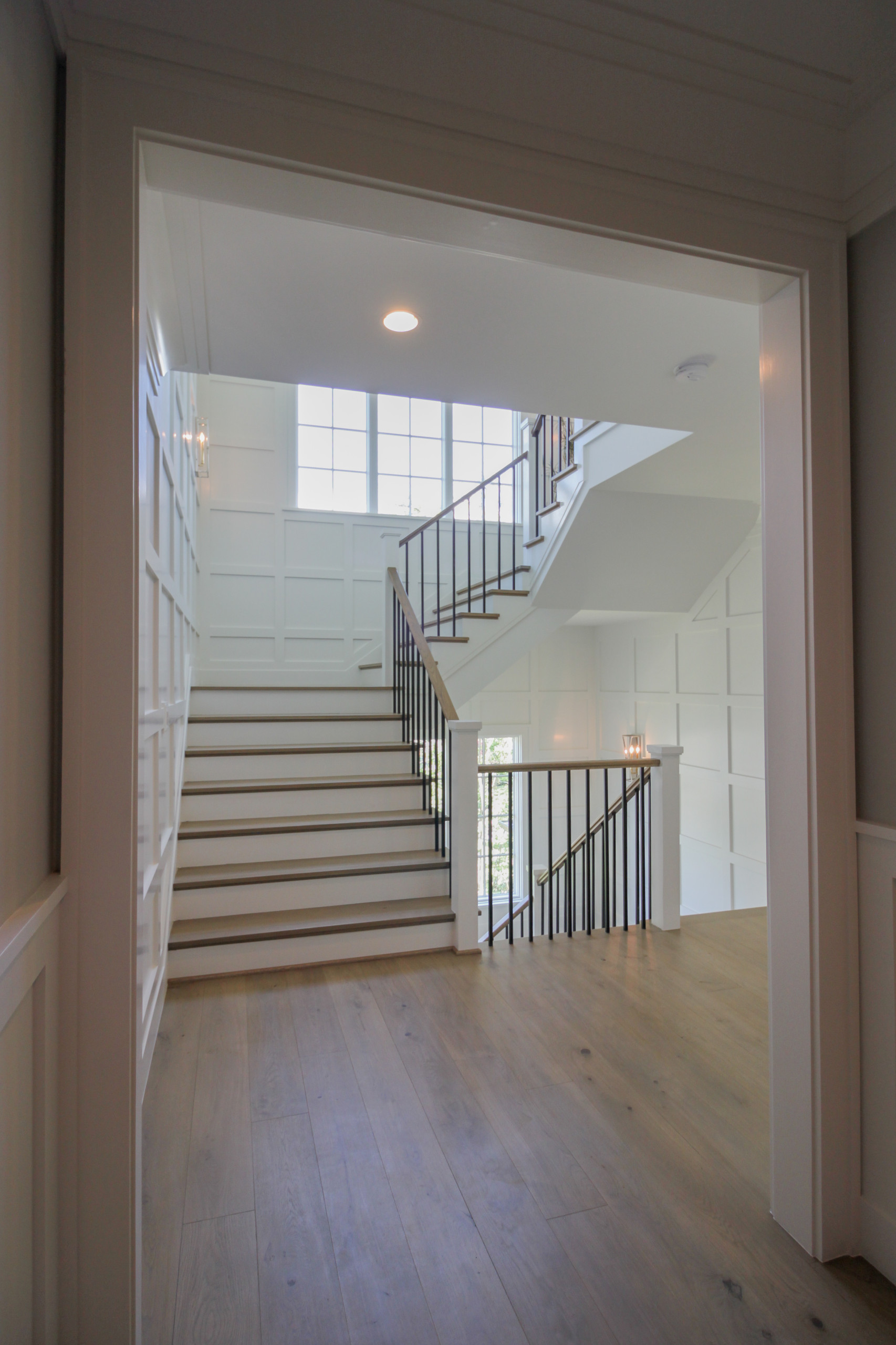 87_Welcoming and Functional Contemporary U-shaped Staircase, Arlington, VA 22207