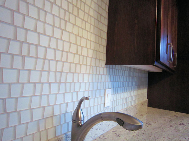 Backsplashes contemporary-kitchen