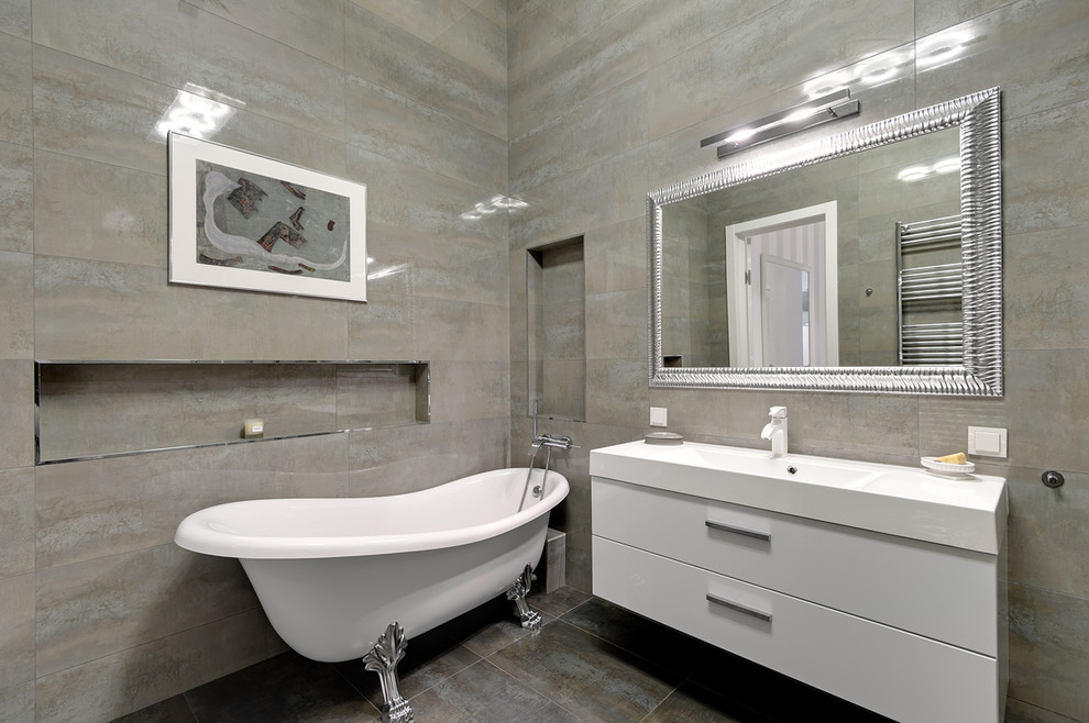 Белоснежная квартира в центре Санкт-Петербурга