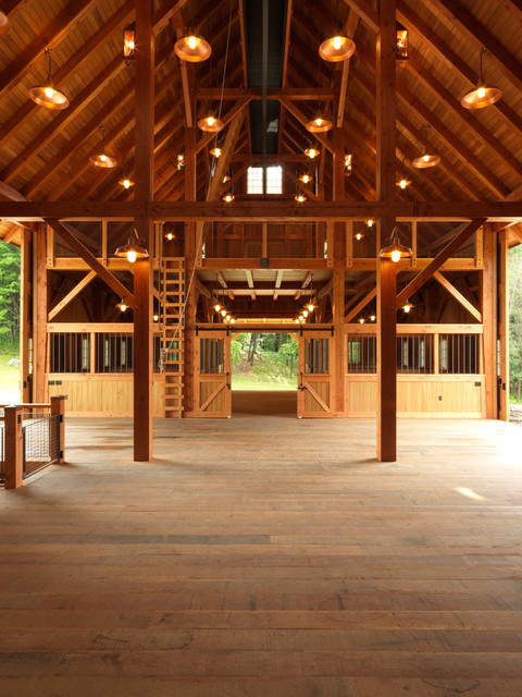 Gentleman's Barn country-shed