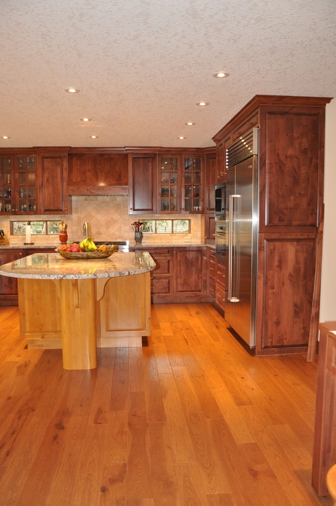 Mountain style kitchen photo in Calgary