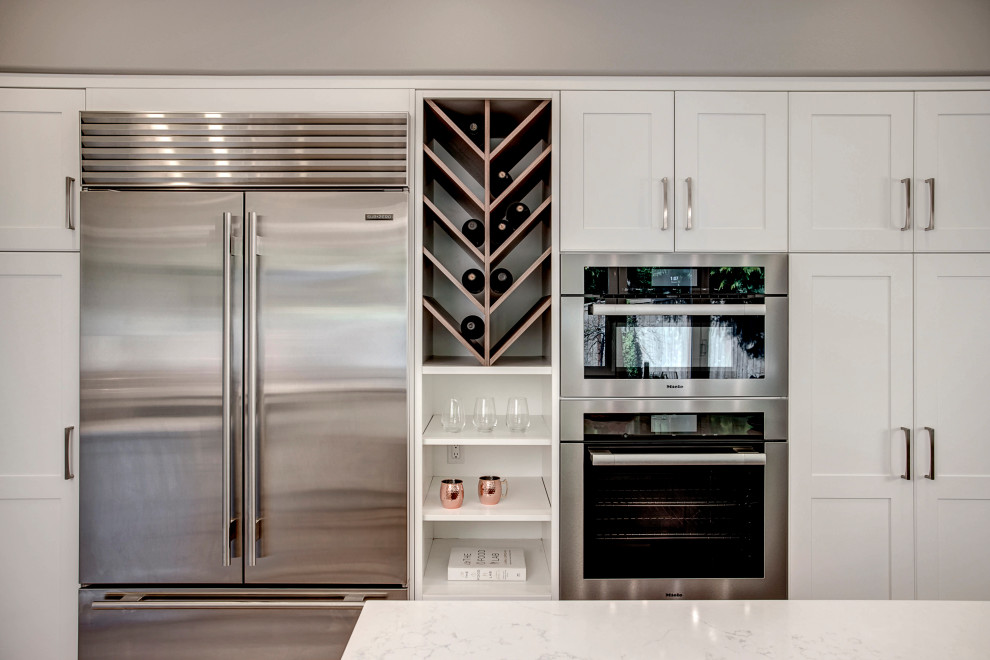 Inspiration for a transitional kitchen remodel in Seattle