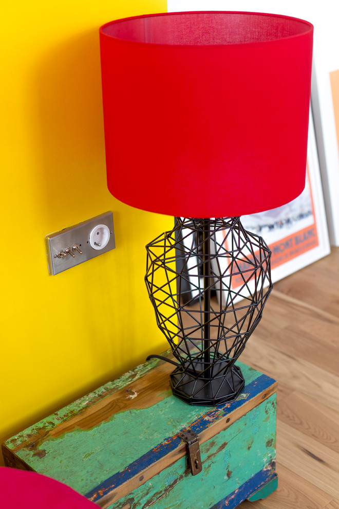 Настольная лампа Амофра