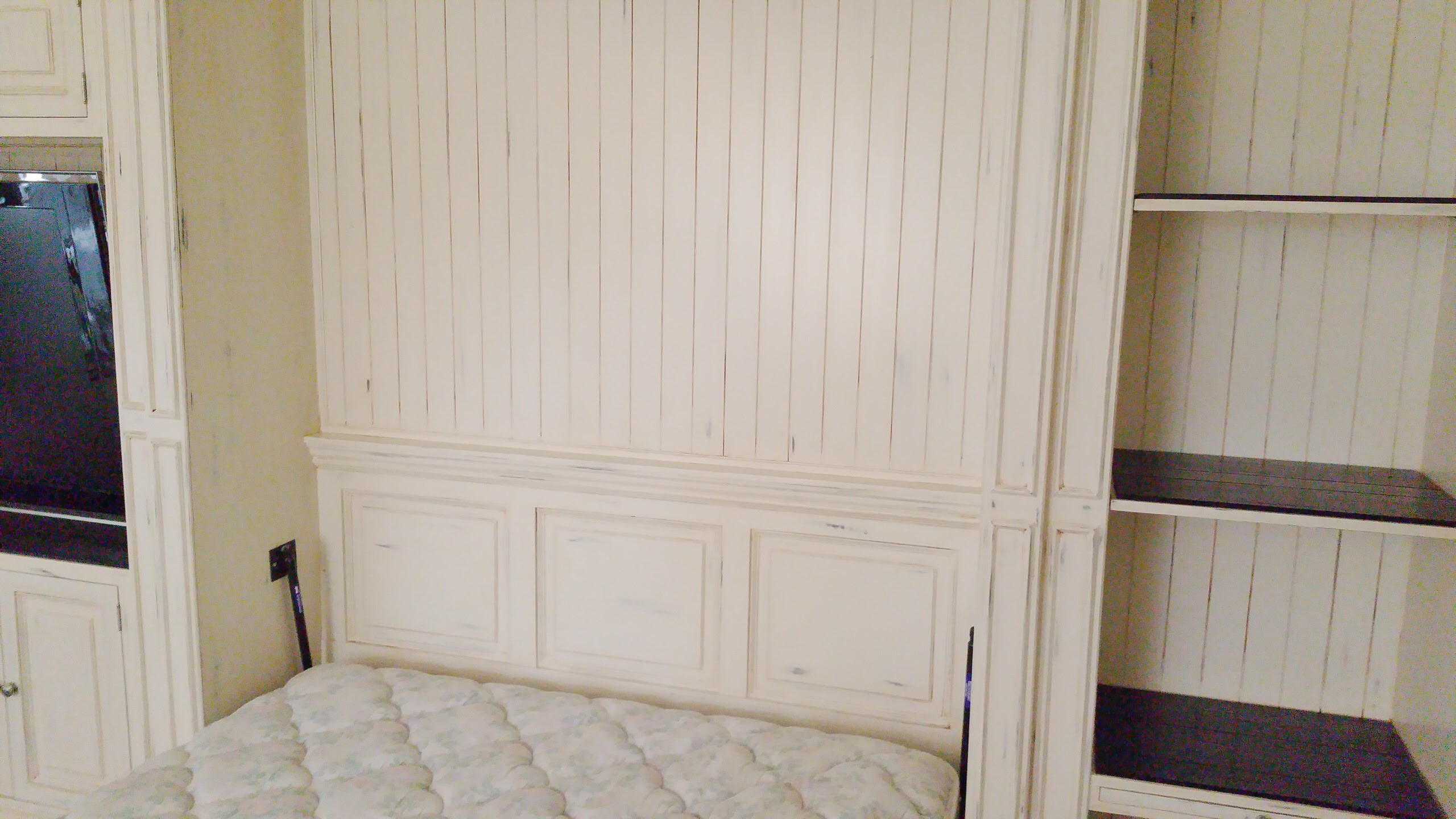 Murphy Bed and Entertainment Center