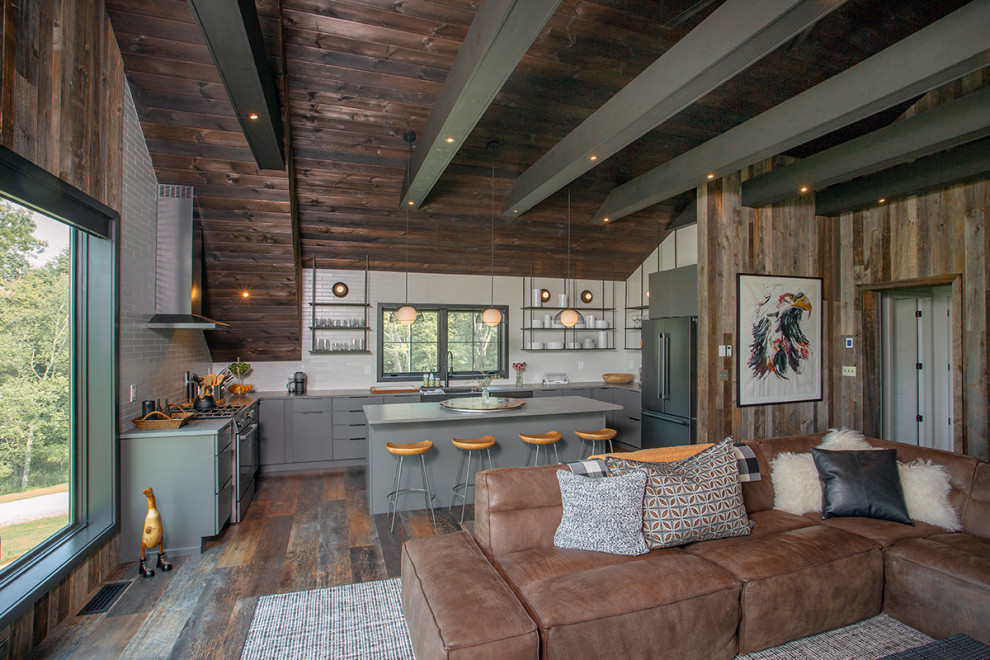 Guest barn