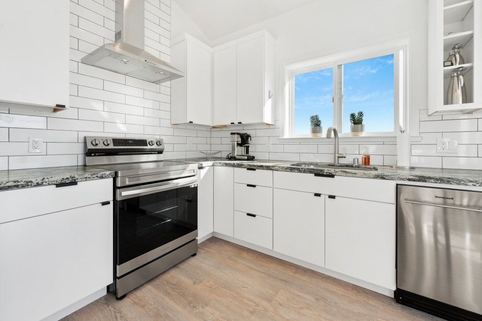 Kitchen - kitchen idea in San Francisco