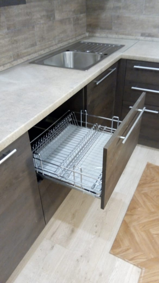 Угловая кухня модерн