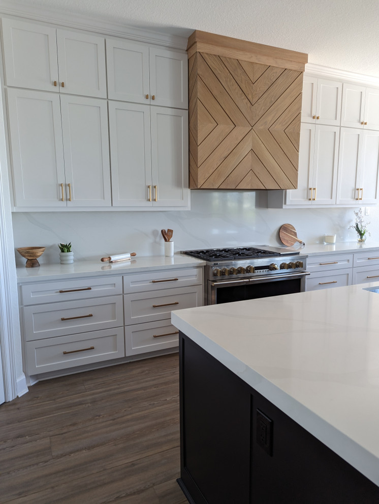 Black and white oak kitchen Modern Kitchen Houston by Prime