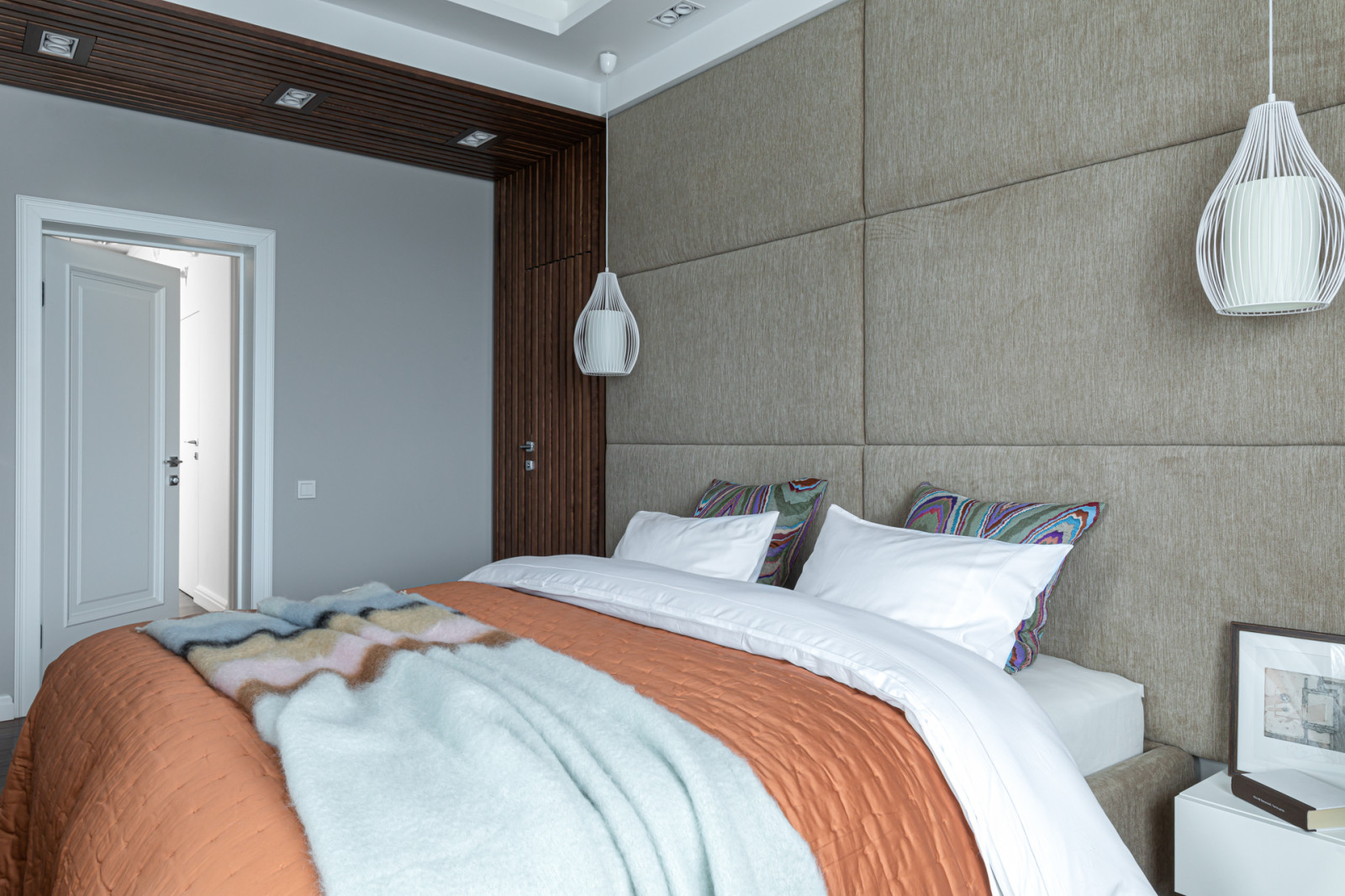 Квартира с панорамным видом на набережную Исети