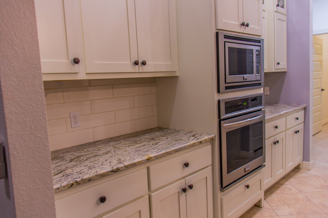 Custom Kitchen 1 modern-kueche