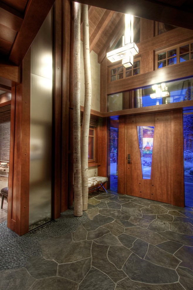 Entryway - transitional entryway idea in Calgary