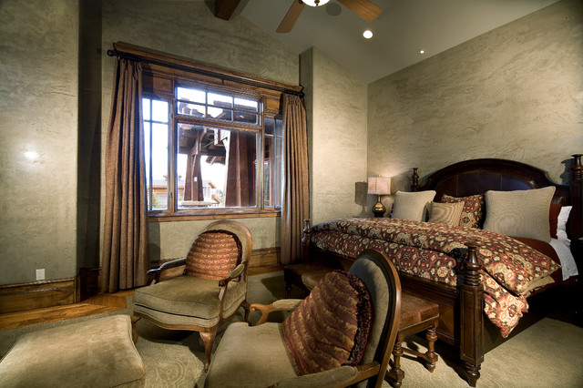 Rustic Mountain Luxury Master Bedroom Klassisch