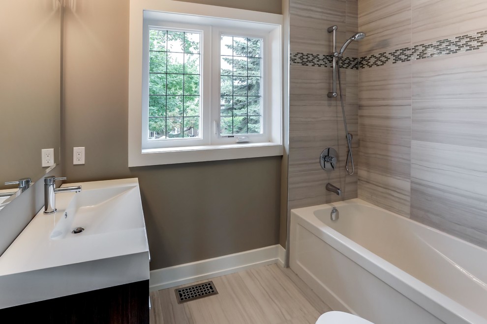 Inspiration for a transitional bathroom remodel in Toronto