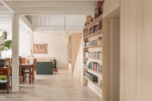 RESTRUCTURATION D&rsquo;UNE HABITATION modern-wohnzimmer