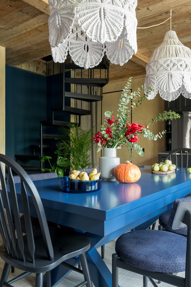 Кухня-гостиная в сланце и кружевах