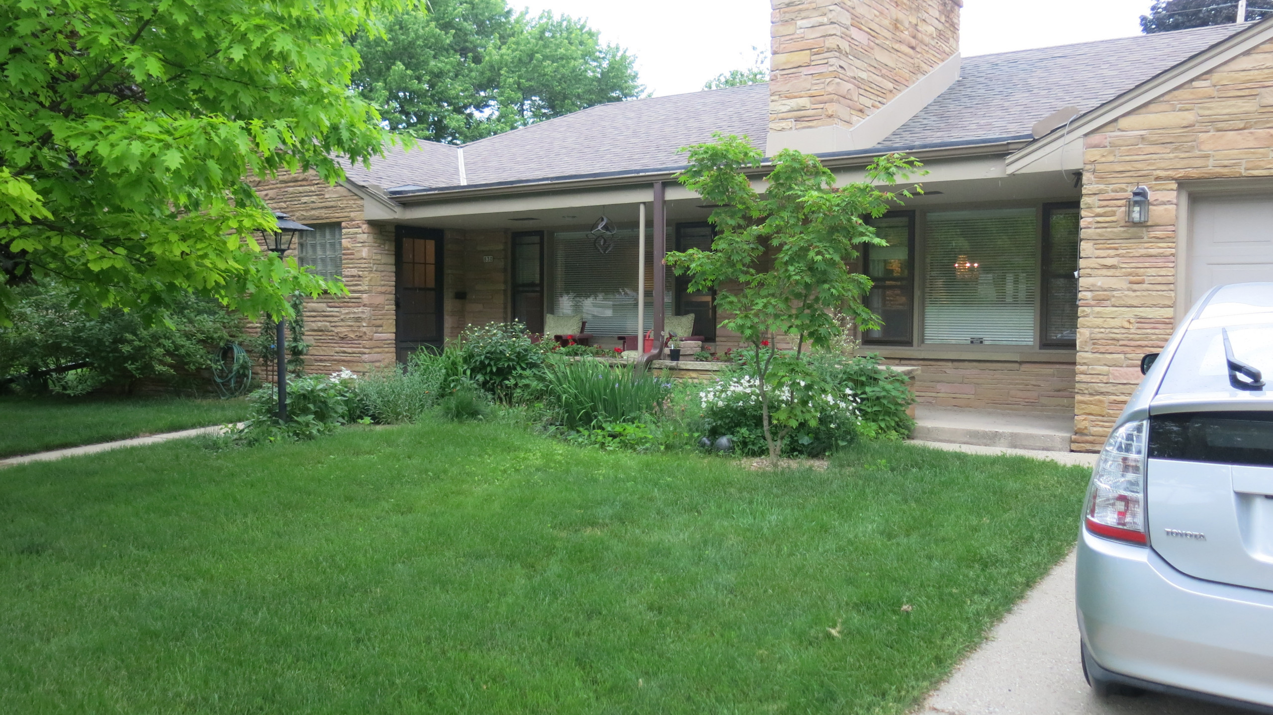 Mid-Century Accessible Landscape - Wauwatosa, WI