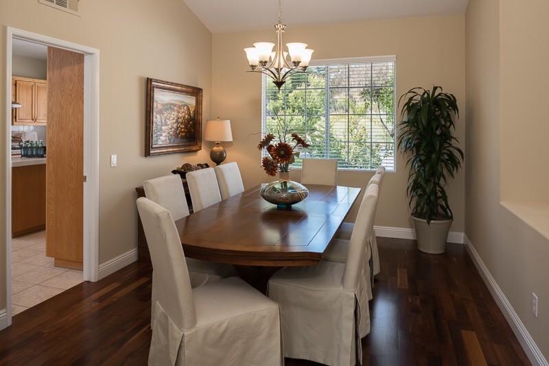 Design ideas for a transitional dining room in San Diego.