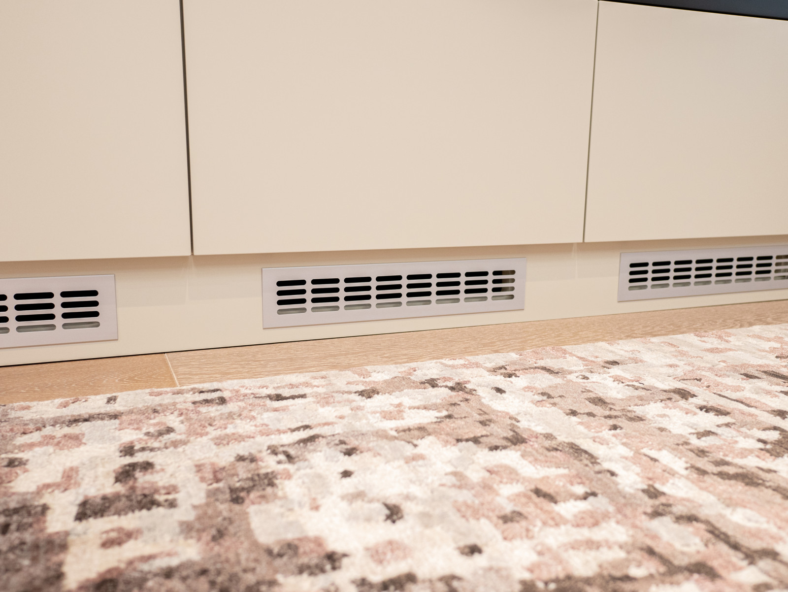 Киношкаф в квартире на Мосфильмовской