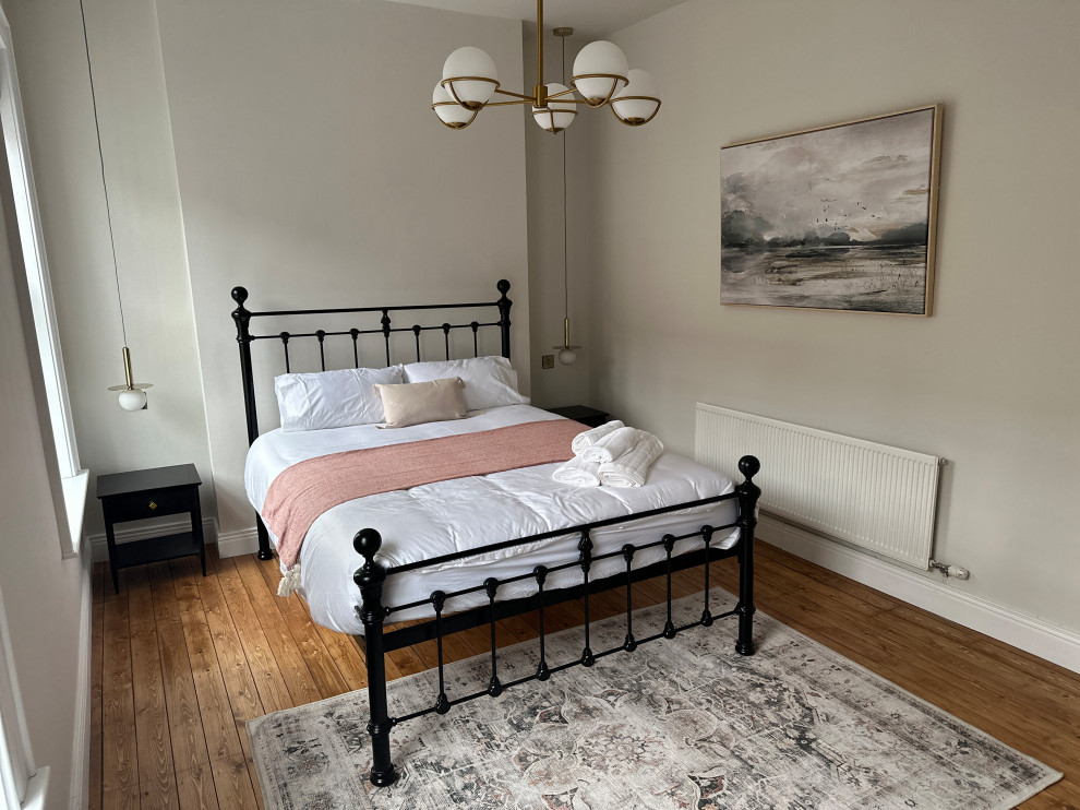 Guest bedroom