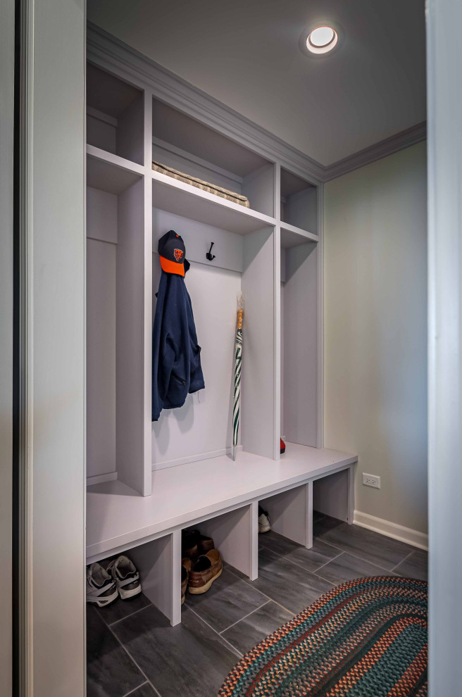 Contemporary Lakefront Residence