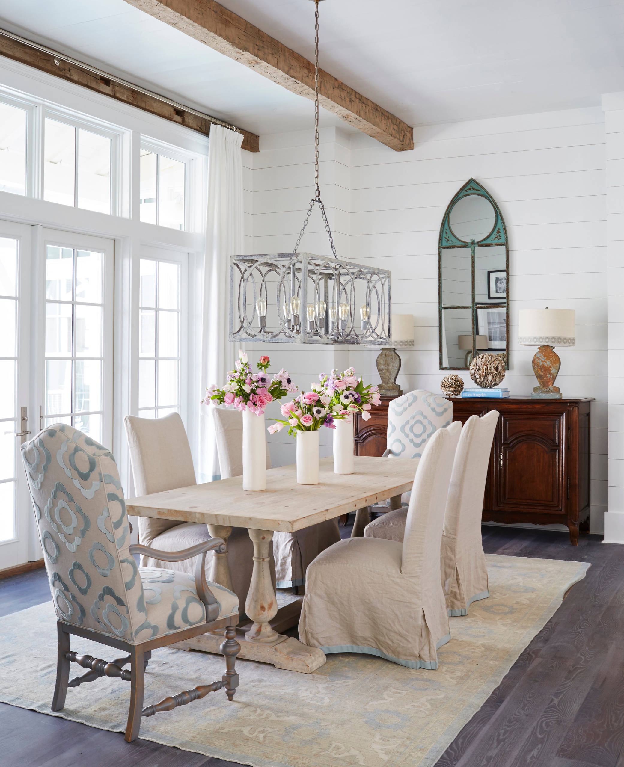 beach-style-dining-room.jpg (2082×2560)-花瓣网