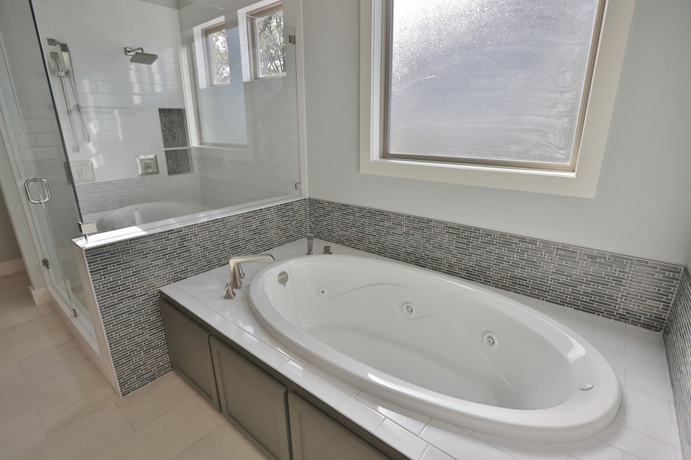 Bathroom - transitional bathroom idea