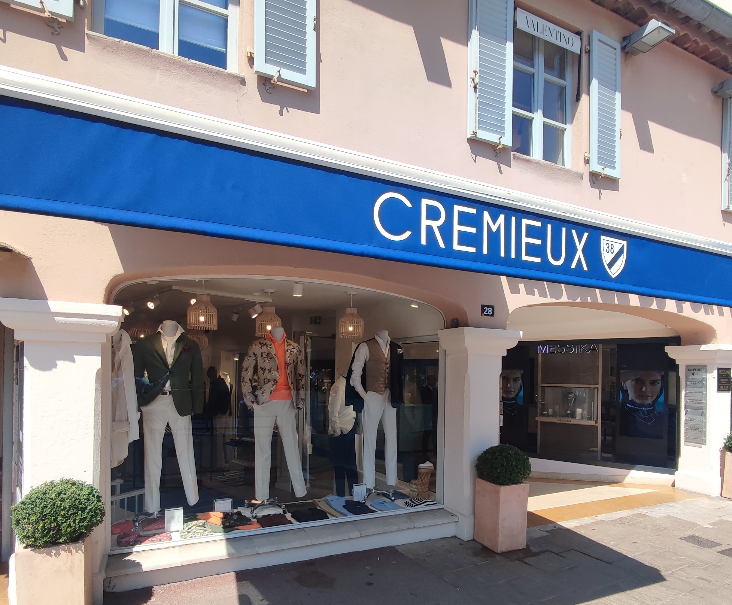 Agencement d'une boutique de vêtements - Saint-Tropez