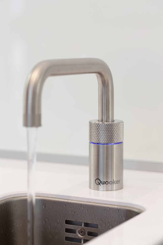 Moderne Küche in Sonstige