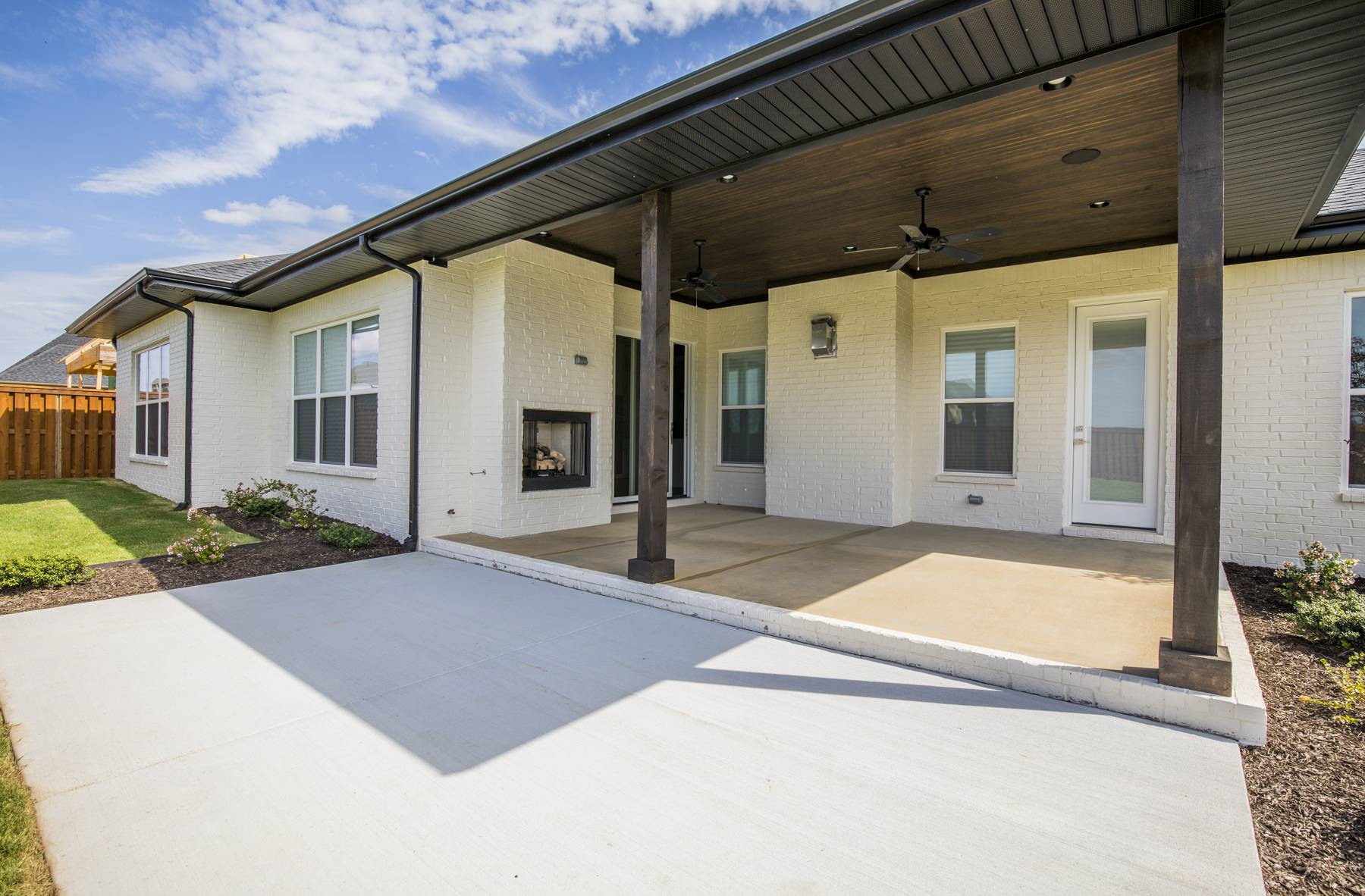 ST120_8703 W Birdsong Lane