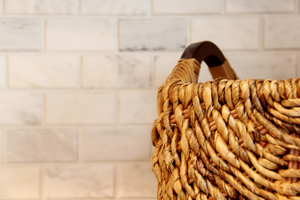 Home design - transitional home design idea in Orange County