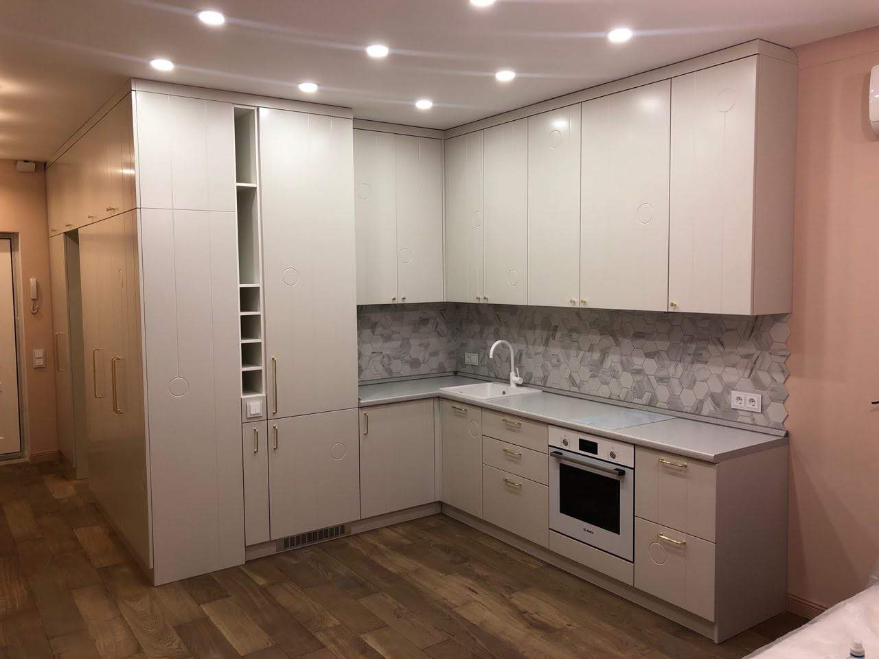 Кухня в студии в ЖК Татьянин Парк