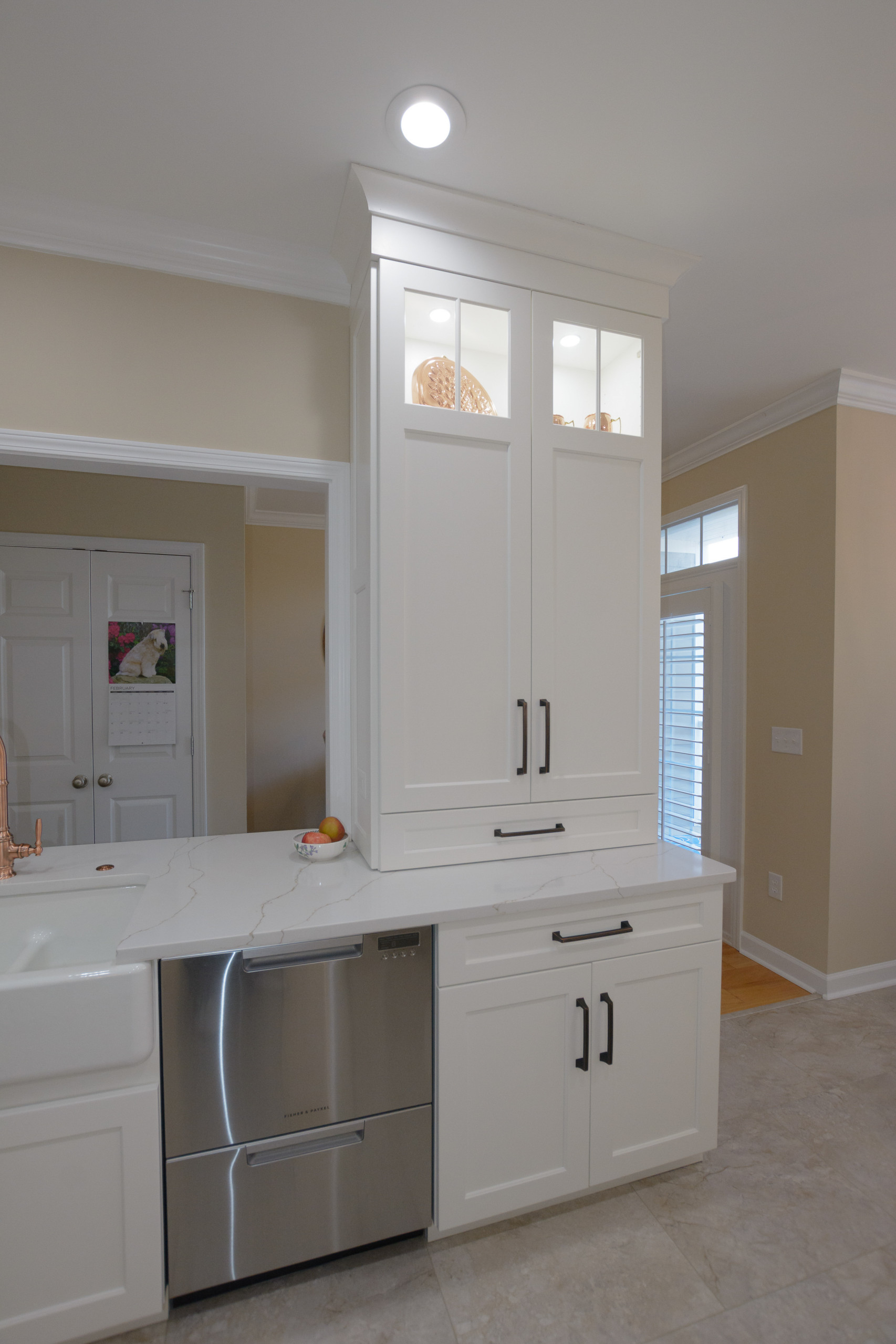 Murrell's Inlet condo white kitchen