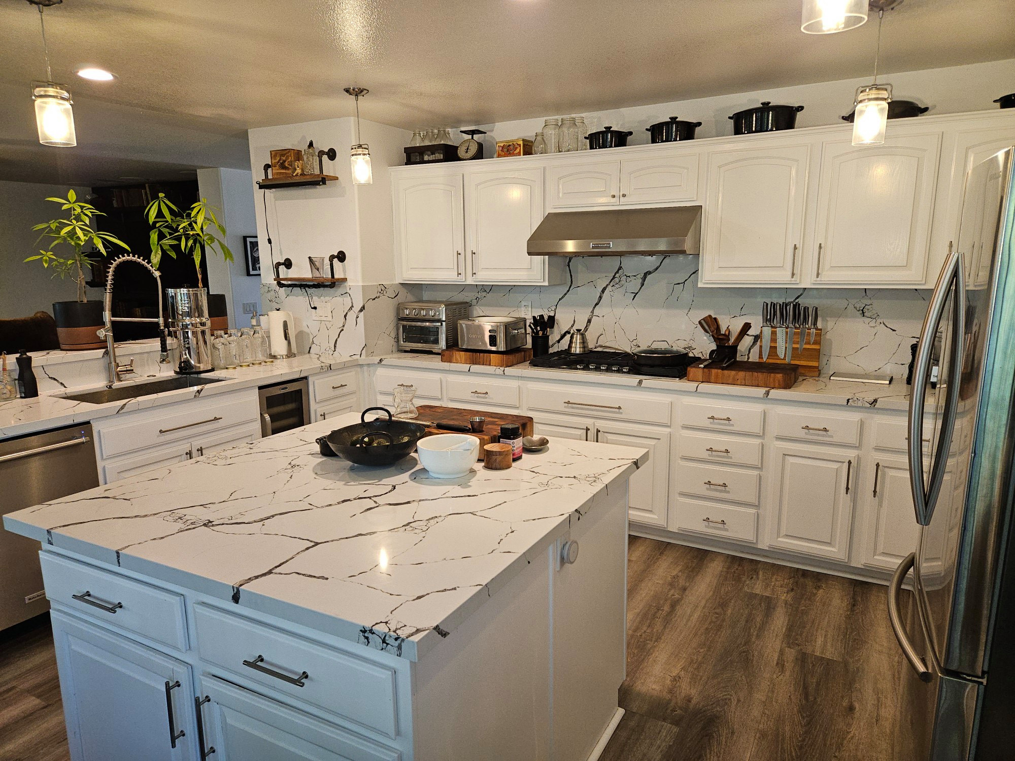 RANCHO CUCAMONGA KITCHEN & FAMILY ROOM