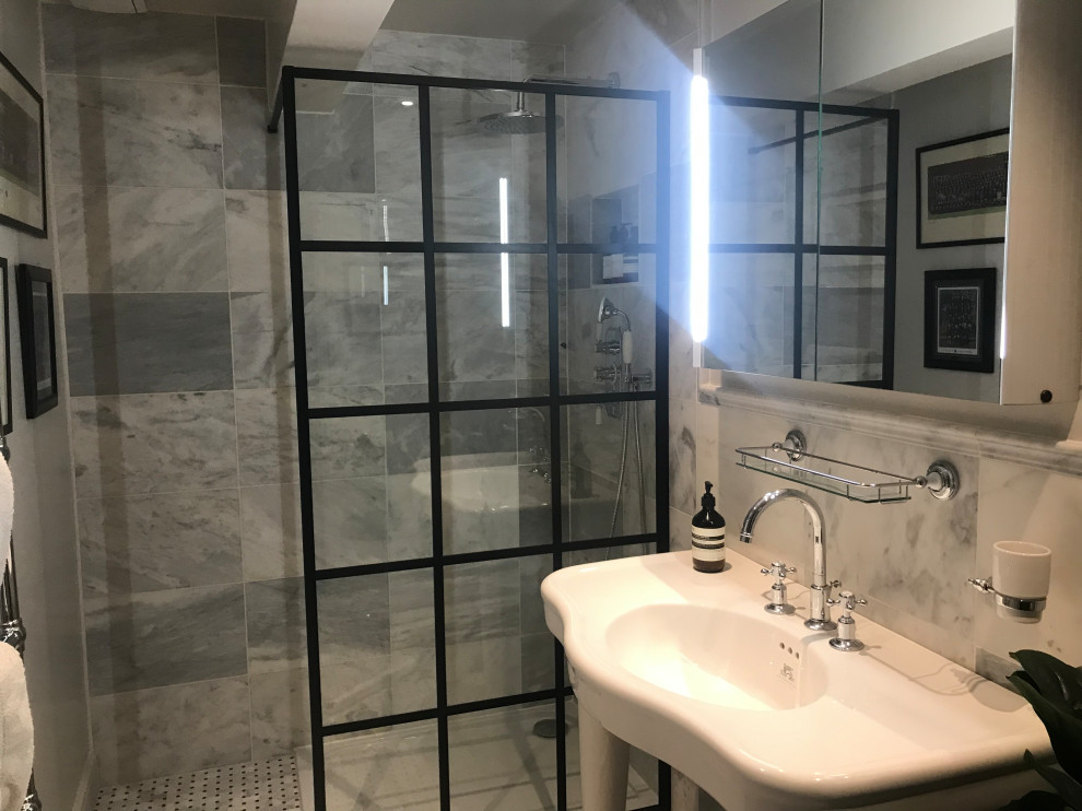 Ridgeway, Wimbledon, SW19 Modern Bathroom London by Red Box Houzz