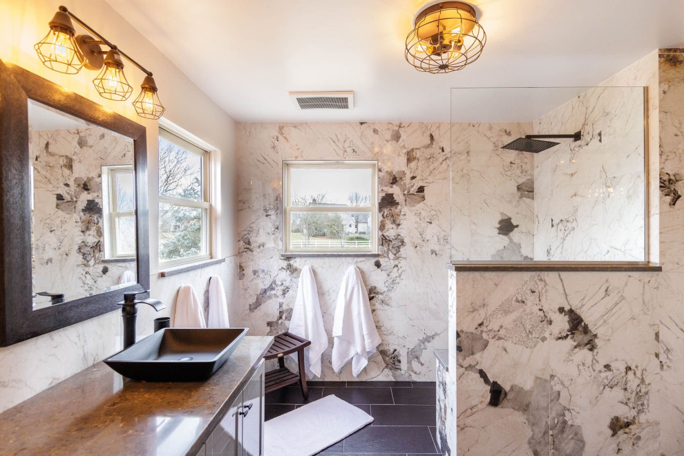 Home design - rustic home design idea in Columbus