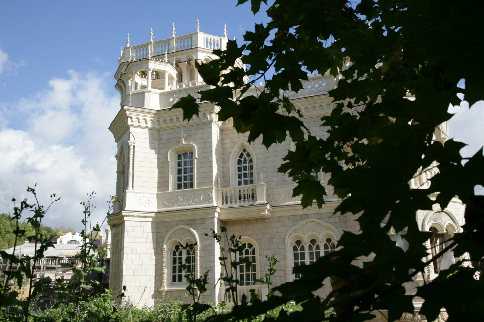 Готическая вилла