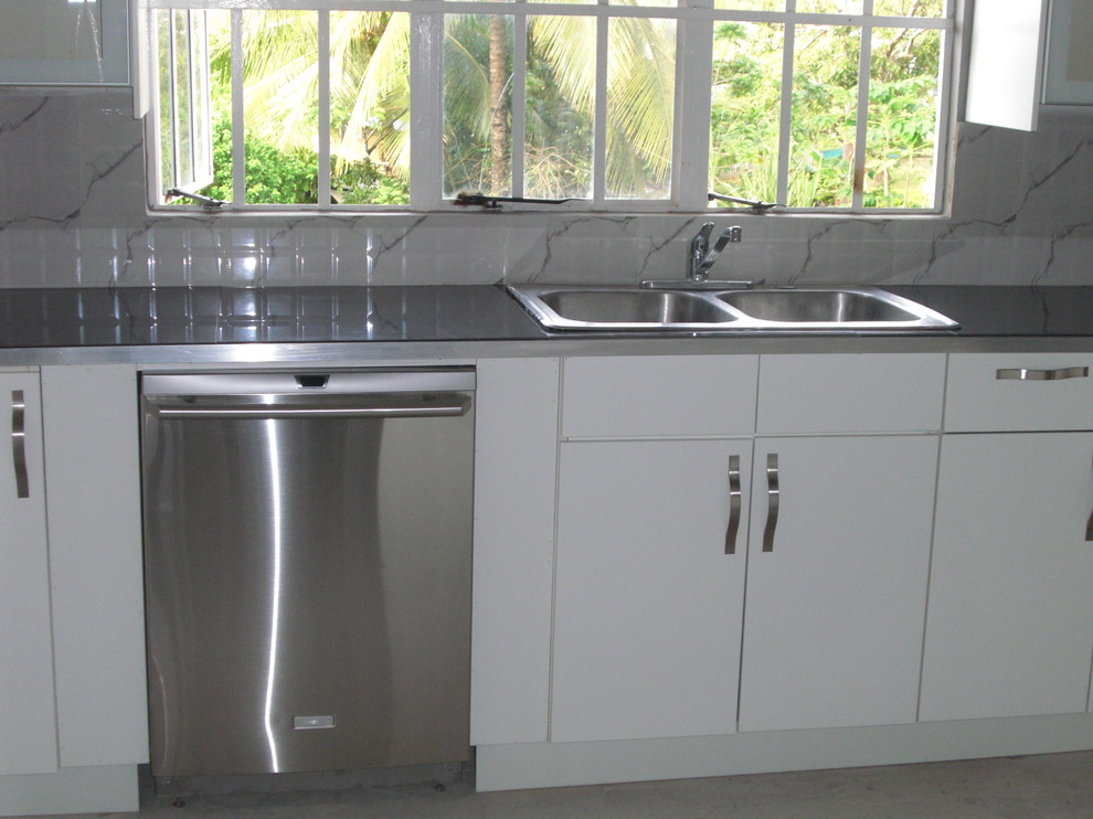 Kitchen - contemporary kitchen idea