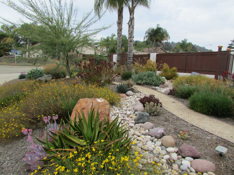 Perdue - Southwestern - Landscape - San Diego - by SP Gardens - Susanna ...