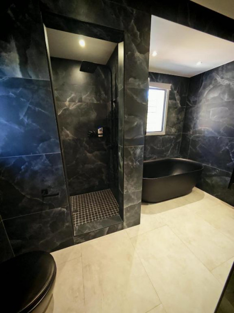renovation complete salle de bain minimalistisch-badezimmer