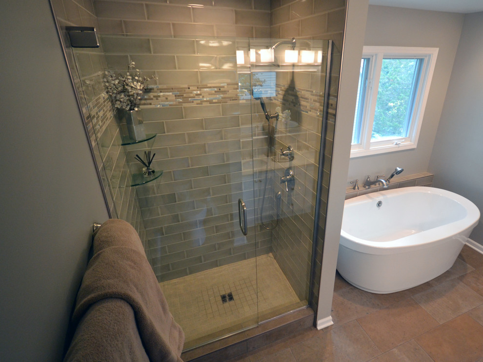 Bathroom - transitional bathroom idea in Chicago