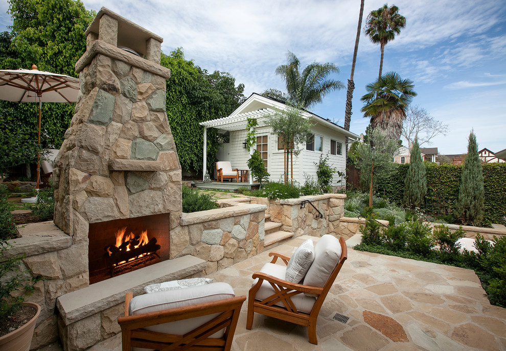 Inspiration for a traditional patio in Santa Barbara.