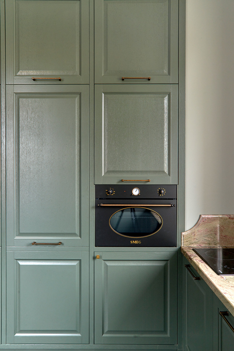 Дом в поселке Британика