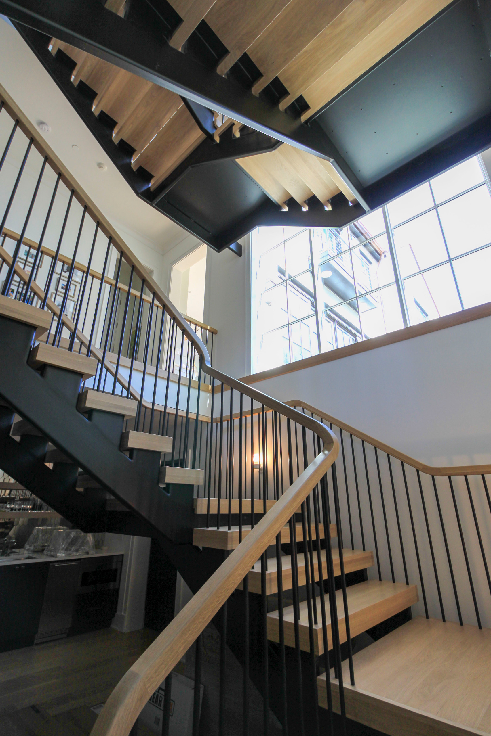 96_Dramatic Cantilevered No-Riser Staircase, Bethesda, MD 20814